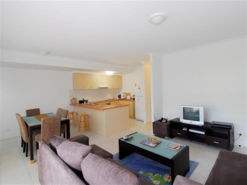 23/96 Norman Crescent, Norman Park QLD 4170