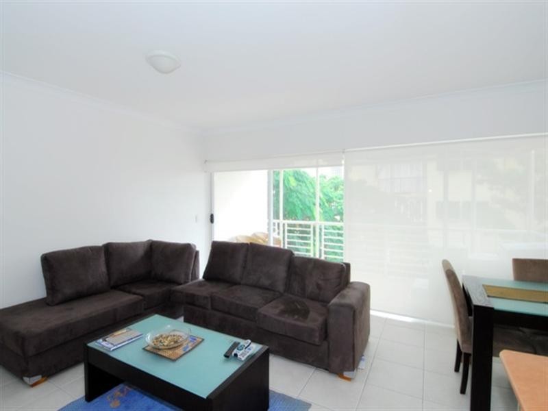 23/96 Norman Crescent, Norman Park QLD 4170