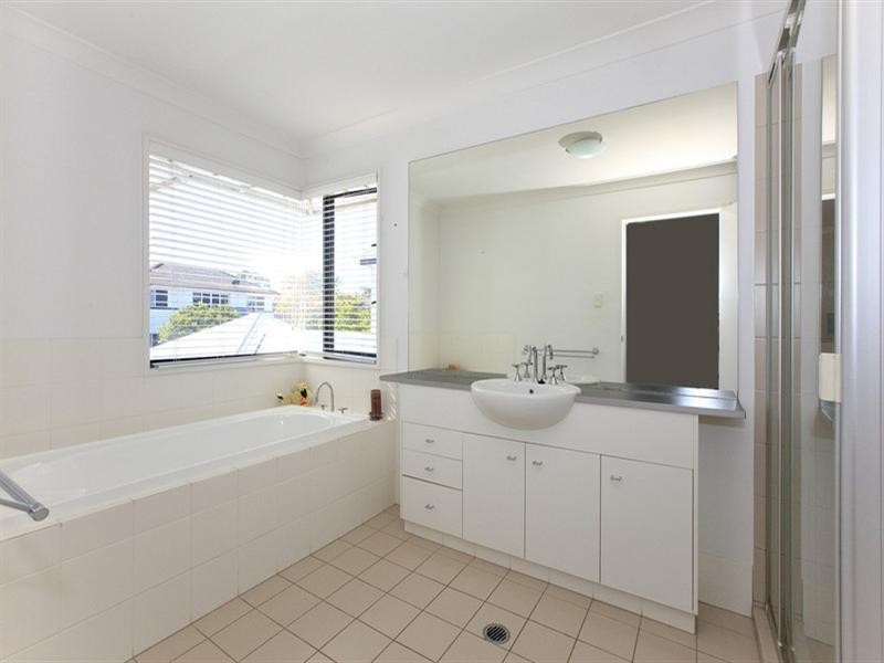 12 Calliope Circuit, Murarrie QLD 4172