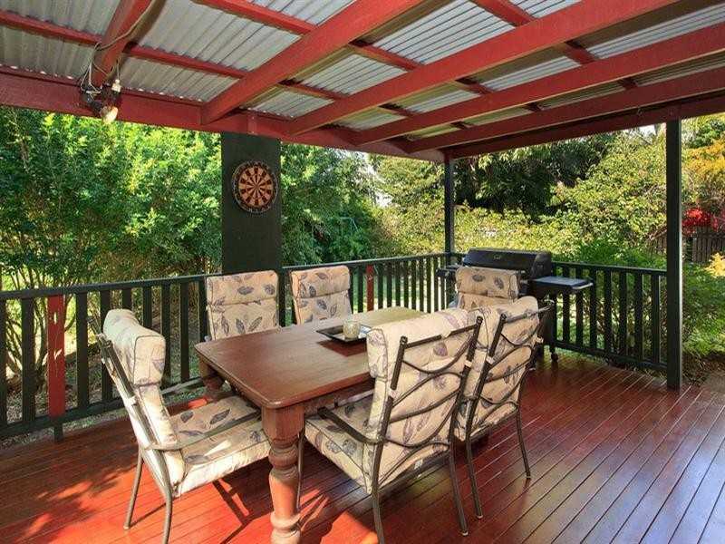 37 Shrapnel Road, Cannon Hill QLD 4170