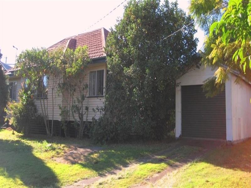 37 Shrapnel Road, Cannon Hill QLD 4170