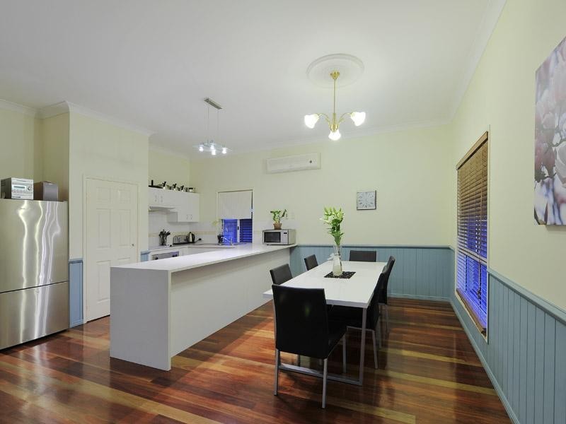 103 Norman Avenue, Norman Park QLD 4170