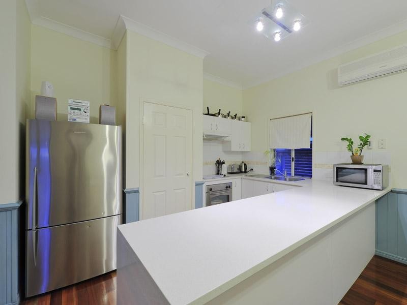 103 Norman Avenue, Norman Park QLD 4170