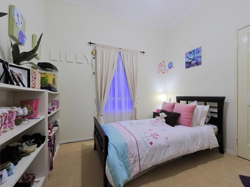 103 Norman Avenue, Norman Park QLD 4170