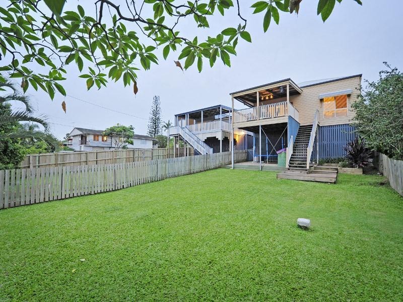 103 Norman Avenue, Norman Park QLD 4170