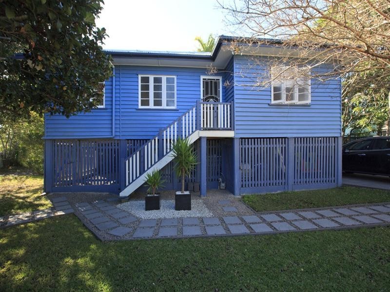 2 Fryar Street, Camp Hill QLD 4152