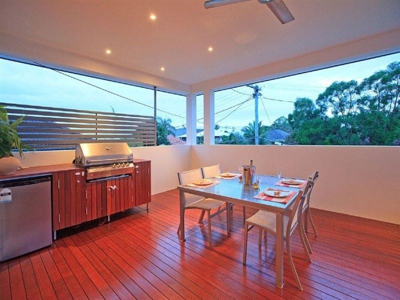 76 Harrison Street, Bulimba QLD 4171