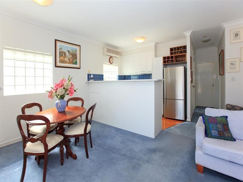 6/28 Norman Crescent, Norman Park QLD 4170