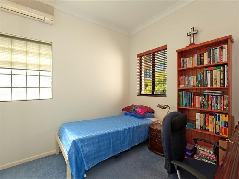 6/28 Norman Crescent, Norman Park QLD 4170