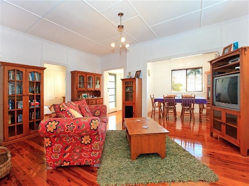 61 Algoori Street, Morningside QLD 4170