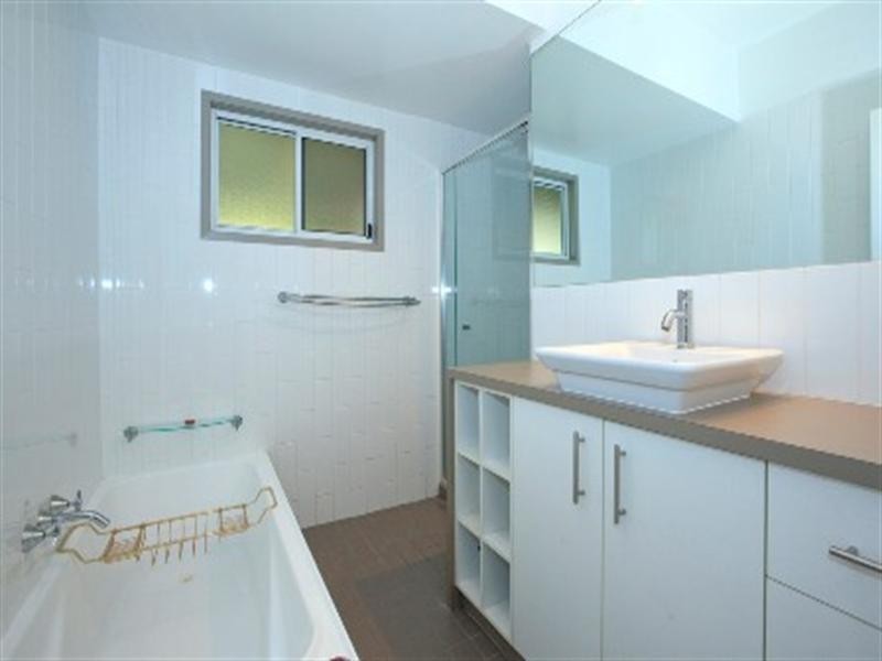 61 Algoori Street, Morningside QLD 4170
