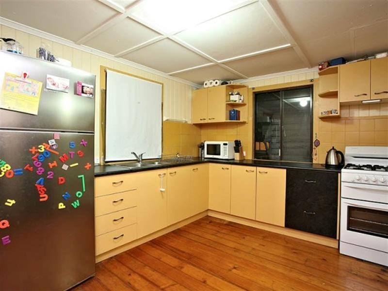 49 Balmoral Street, Hawthorne QLD 4171