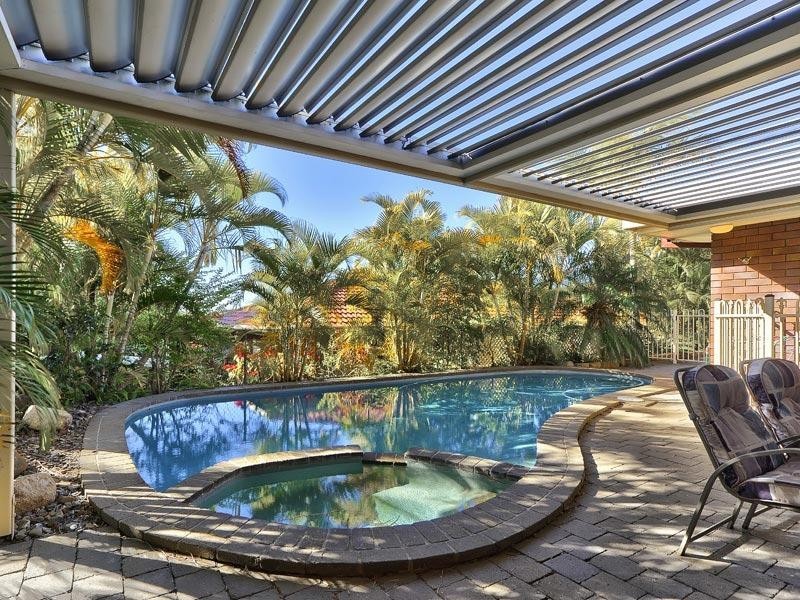 99 Scrub Road, Carindale QLD 4152