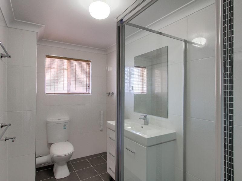 1/84 Stuart Street, Bulimba QLD 4171