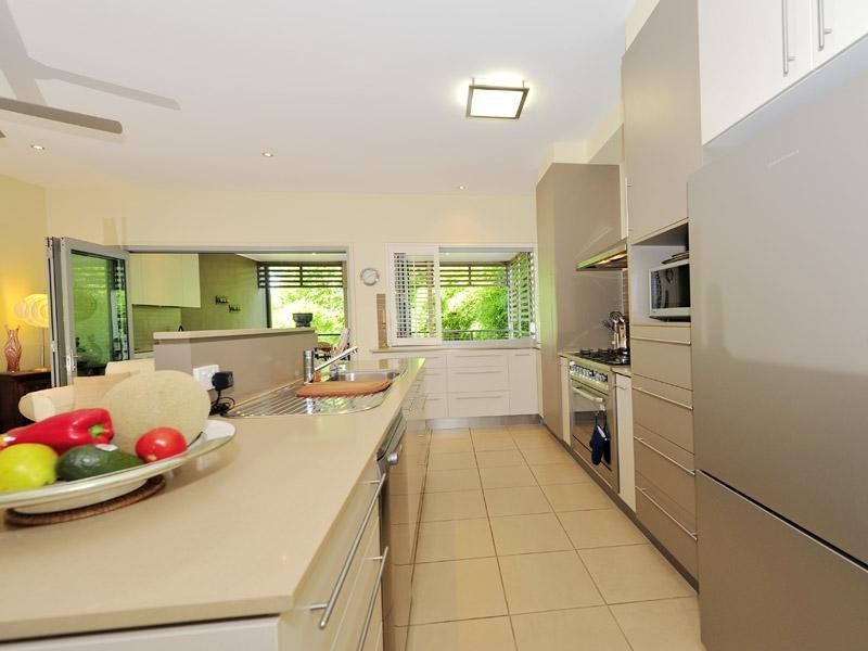 33 Riddell Street, Bulimba QLD 4171