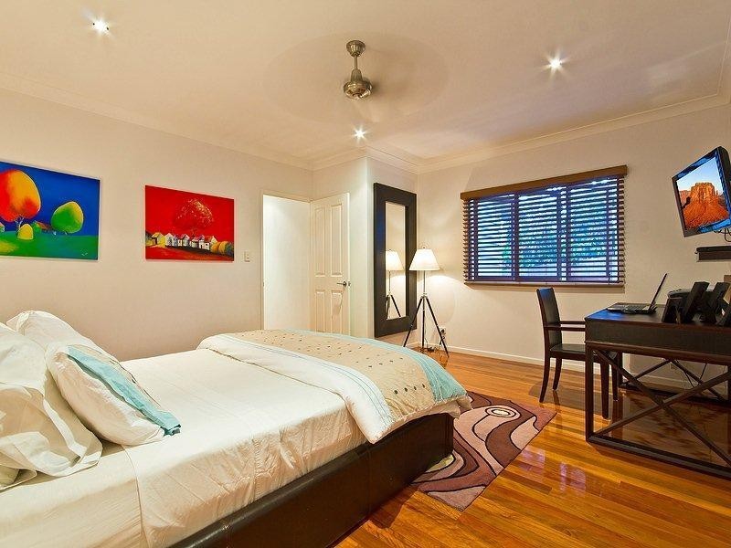 38 Arrowsmith Street, Camp Hill QLD 4152