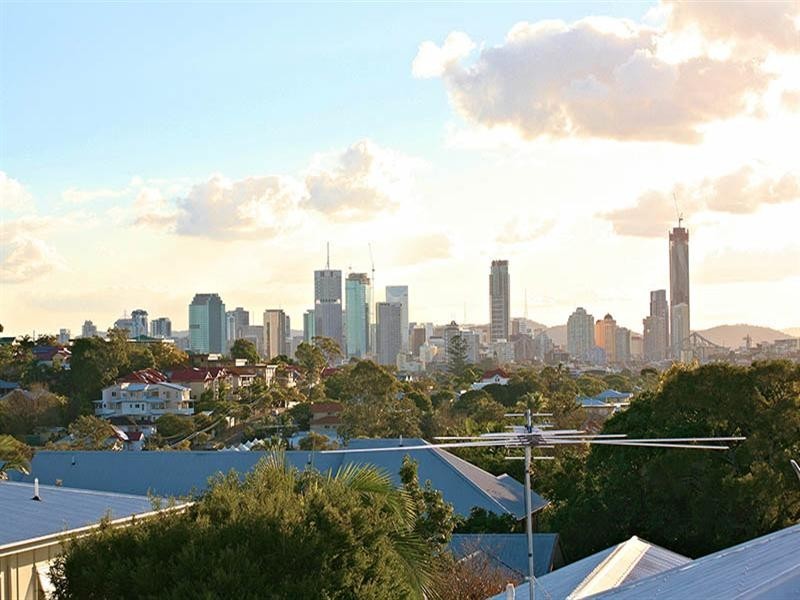 87 Stephens Street, Morningside QLD 4170