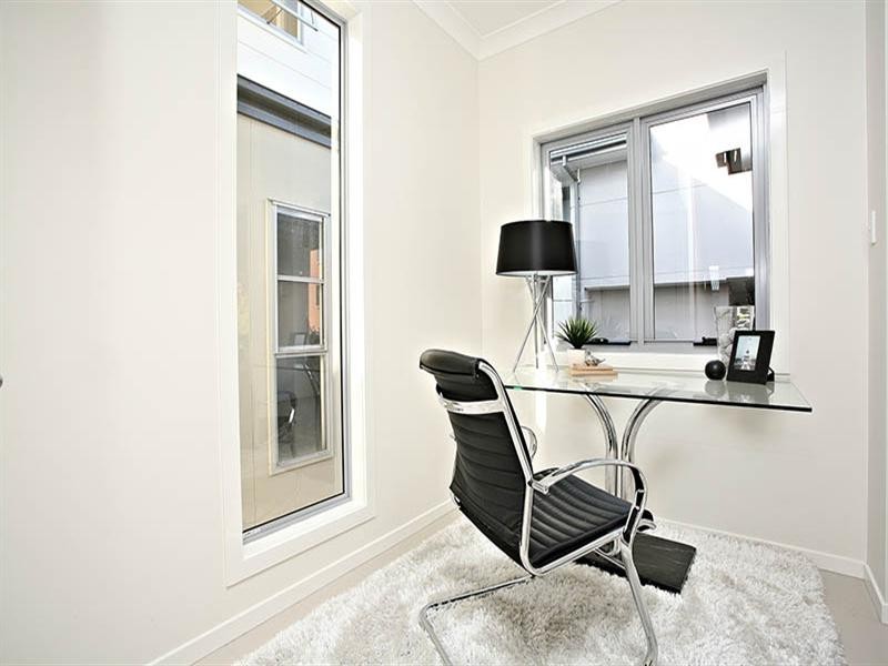 87 Stephens Street, Morningside QLD 4170