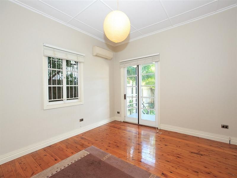 83 Main Avenue, Balmoral QLD 4171