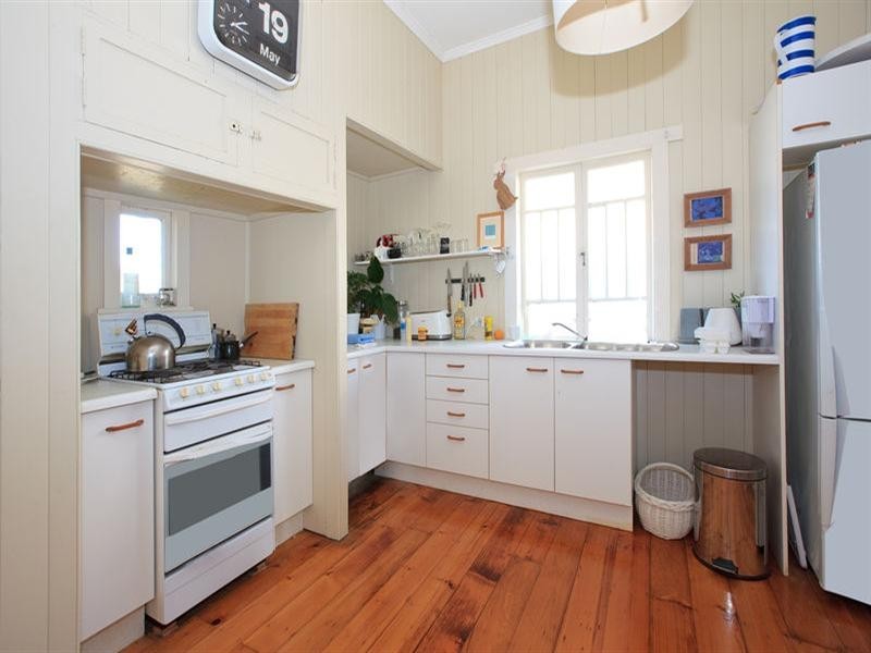 37 Burlington Street, East Brisbane QLD 4169