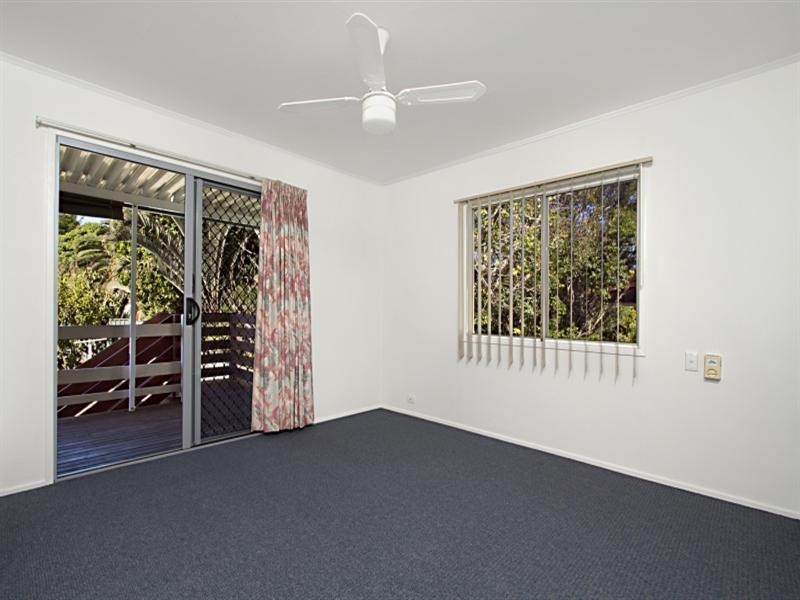 100 Molloy Road, Cannon Hill QLD 4170