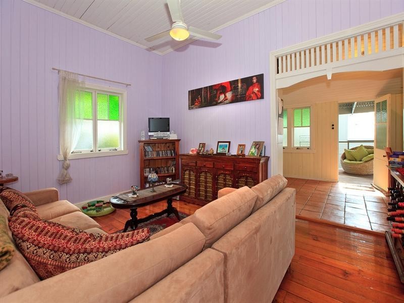 42A Thackeray Street, Norman Park QLD 4170