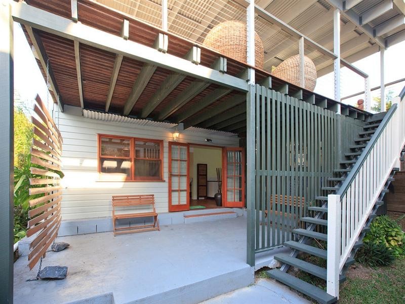 42A Thackeray Street, Norman Park QLD 4170