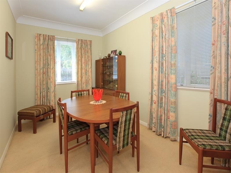 26 Sydney Avenue, Camp Hill QLD 4152