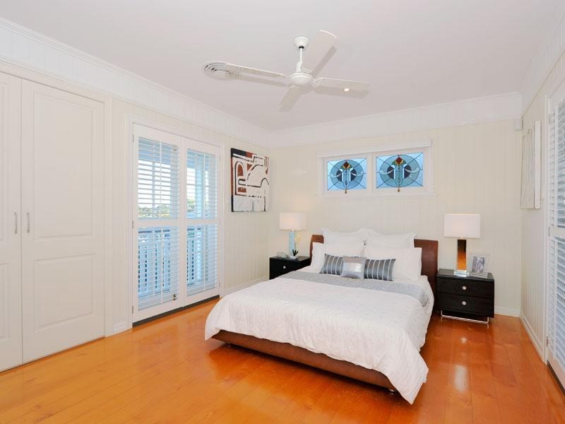 49 Barton Parade, Balmoral QLD 4171