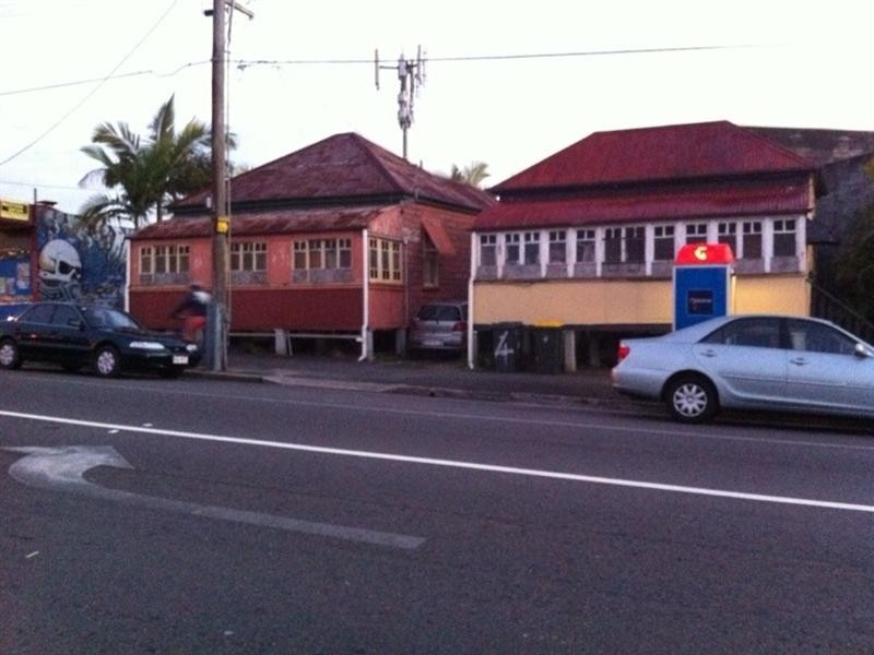 2 Deshon Street, Woolloongabba QLD 4102