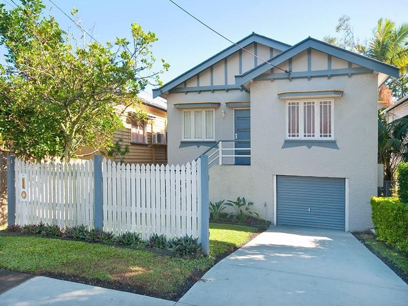 38 Douglas Street, Greenslopes QLD 4120