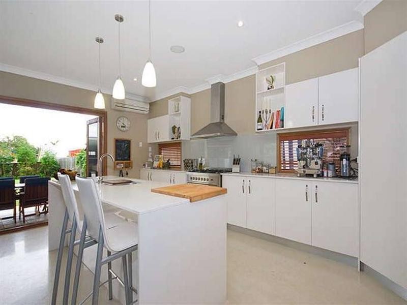 18 Vanda Street, Woolloongabba QLD 4102