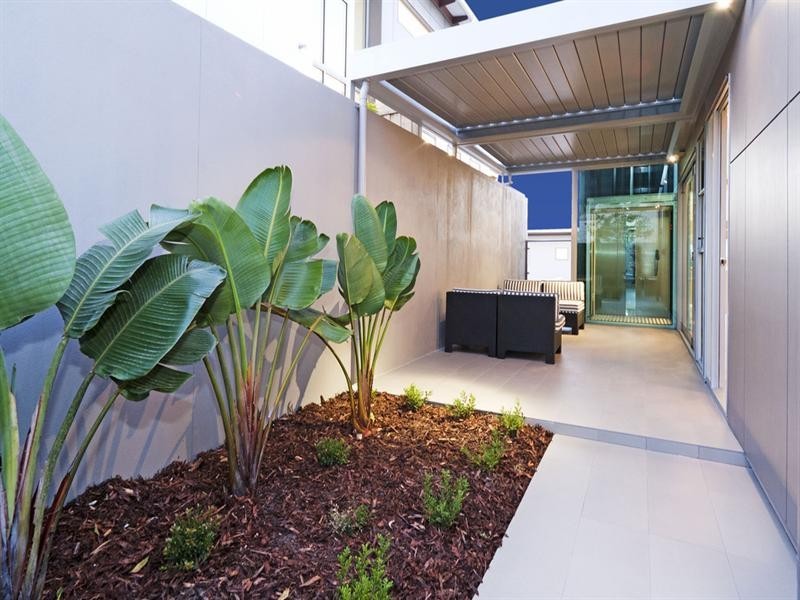 1/266 Oxford Street, Balmoral QLD 4171