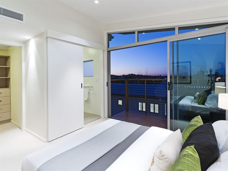 1/266 Oxford Street, Balmoral QLD 4171