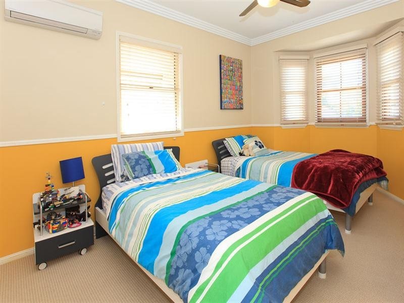 18 Stafford Street, East Brisbane QLD 4169