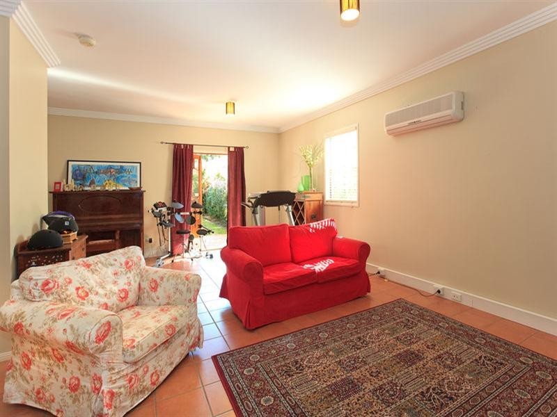 18 Stafford Street, East Brisbane QLD 4169