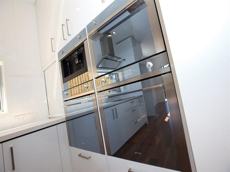 84 Fifth Avenue, Balmoral QLD 4171