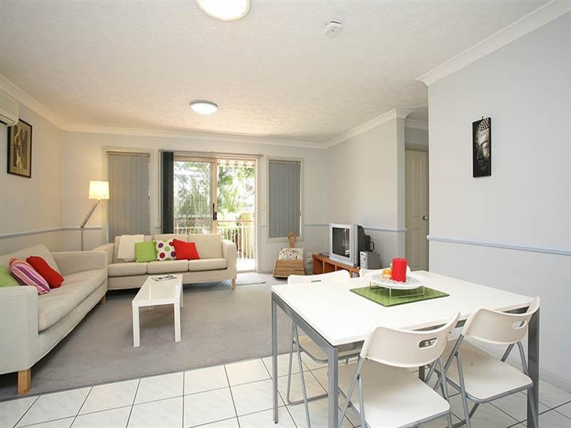 1/114 Bilyana Street, Balmoral QLD 4171