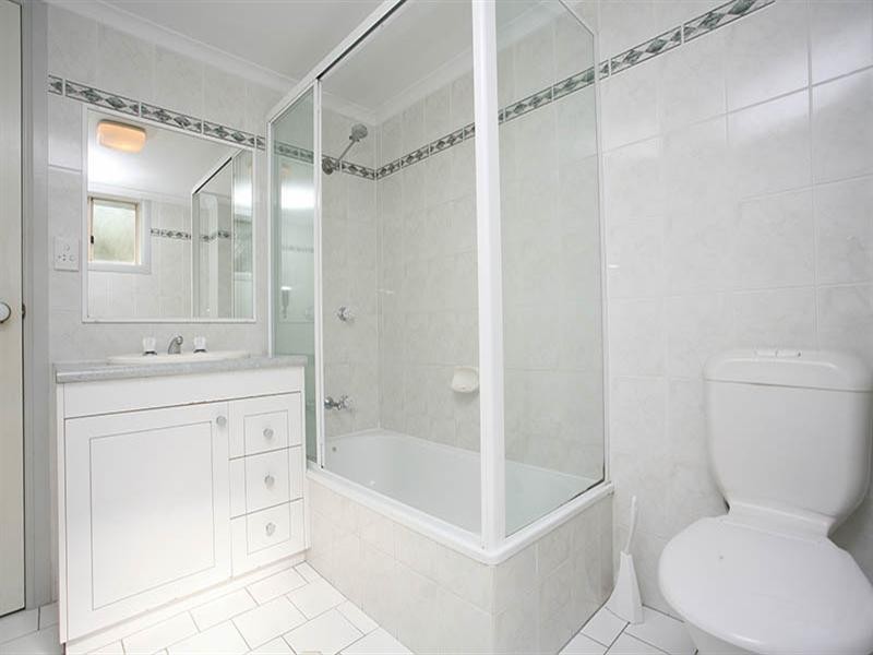 1/114 Bilyana Street, Balmoral QLD 4171