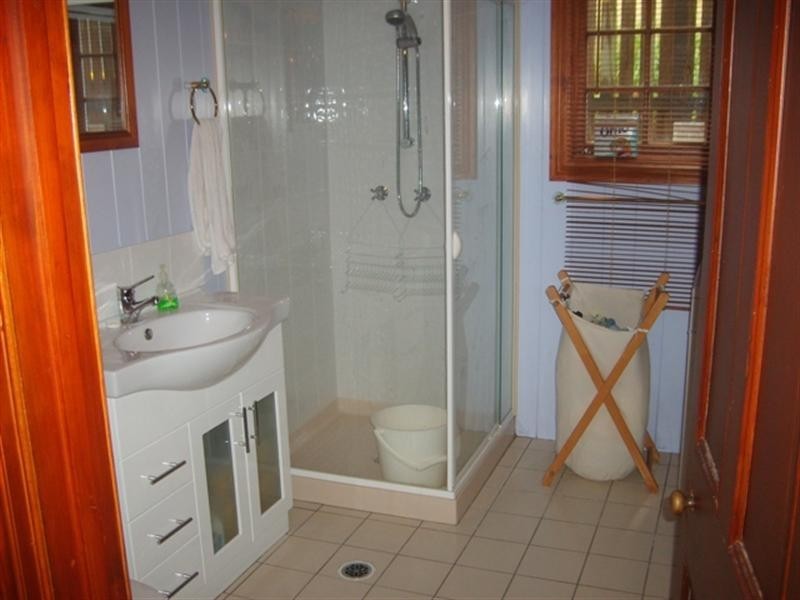 17 Ashfield Street, East Brisbane QLD 4169