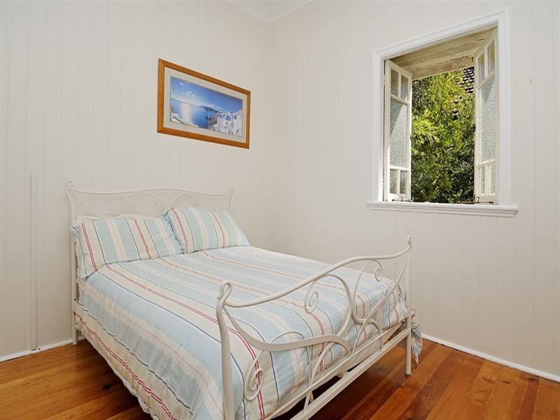 92 Lade Street, Coorparoo QLD 4151