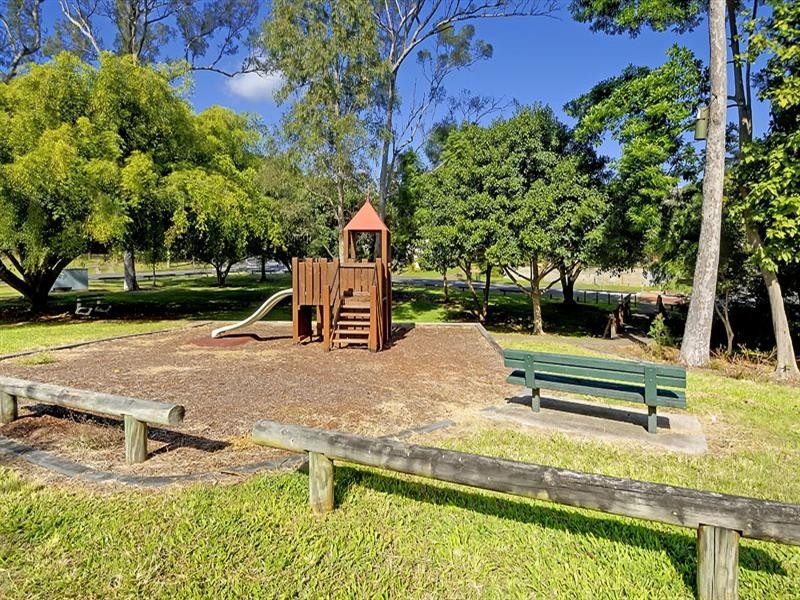 92 Lade Street, Coorparoo QLD 4151