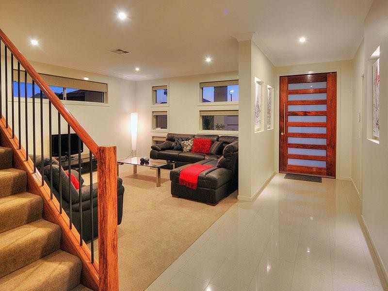 68 Rowland Avenue, Wakerley QLD 4154