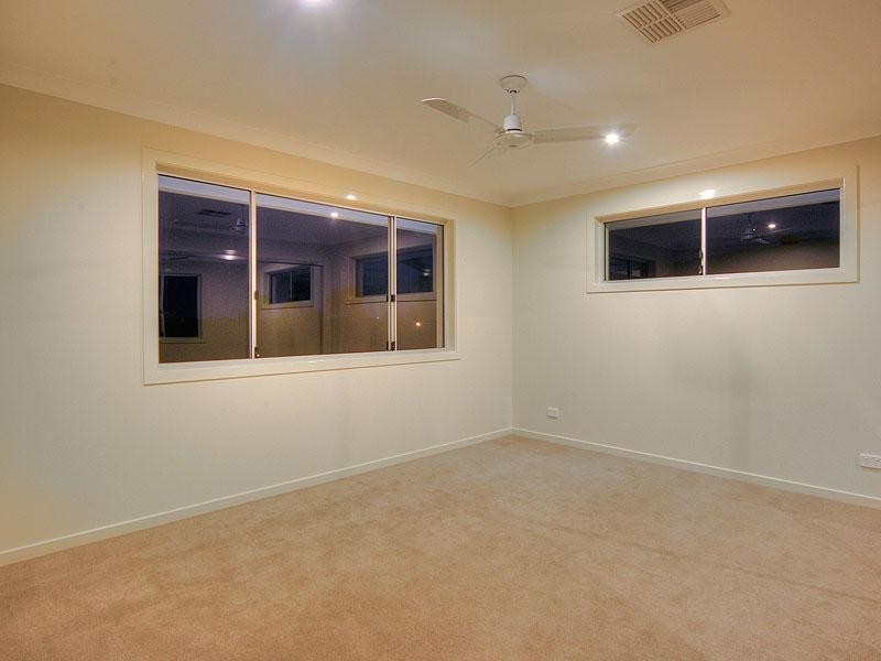 68 Rowland Avenue, Wakerley QLD 4154
