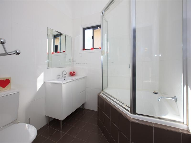 27 Latrobe Street, East Brisbane QLD 4169