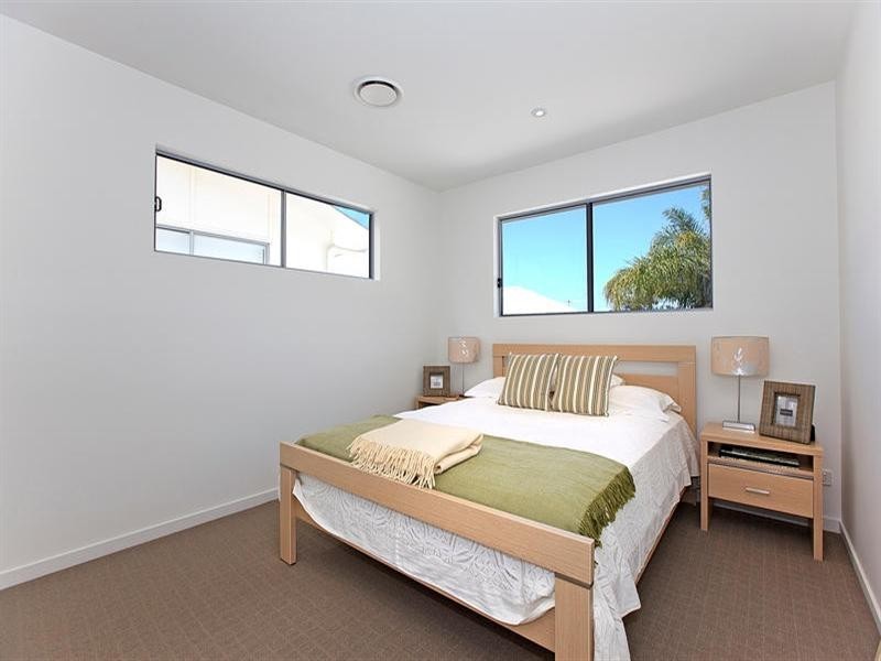 7a Olive, Morningside QLD 4170
