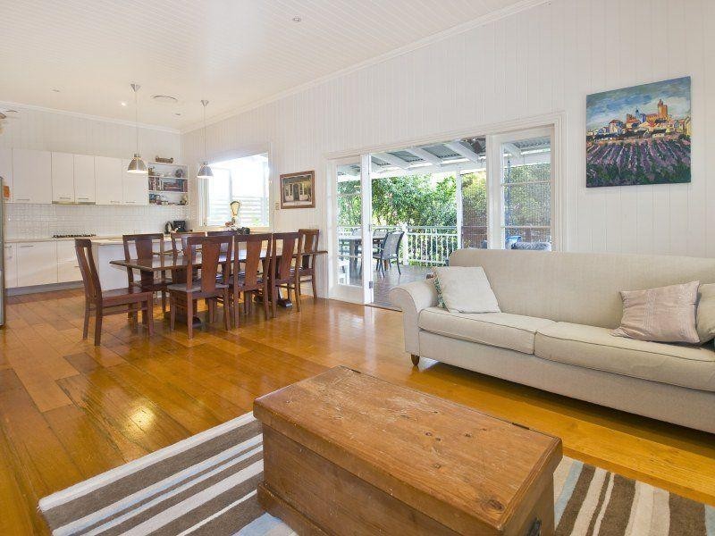 10 Tandoor Street, Morningside QLD 4170