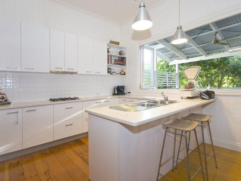 10 Tandoor Street, Morningside QLD 4170