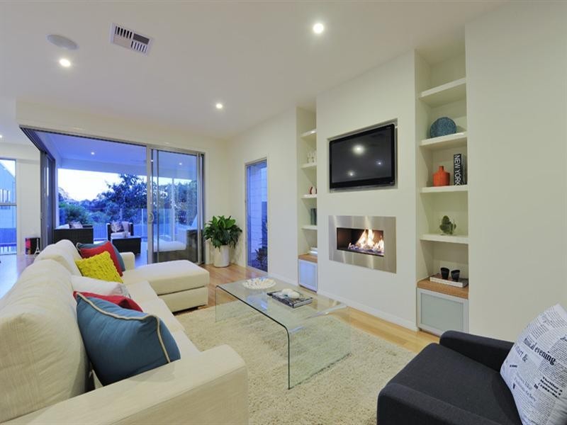 102A Fifth Avenue, Balmoral QLD 4171