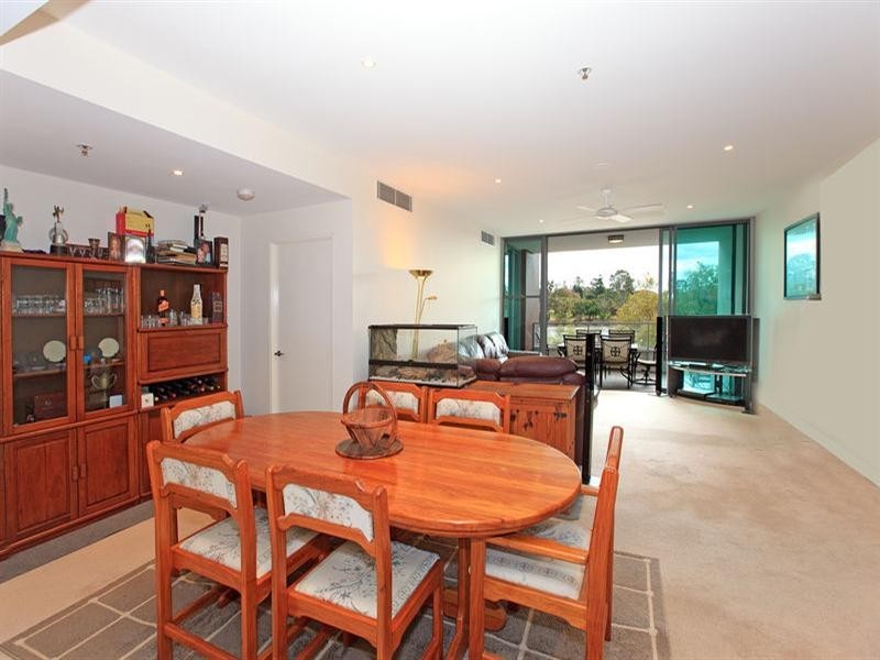 3104/205 King Arthur Terrace, Tennyson QLD 4105